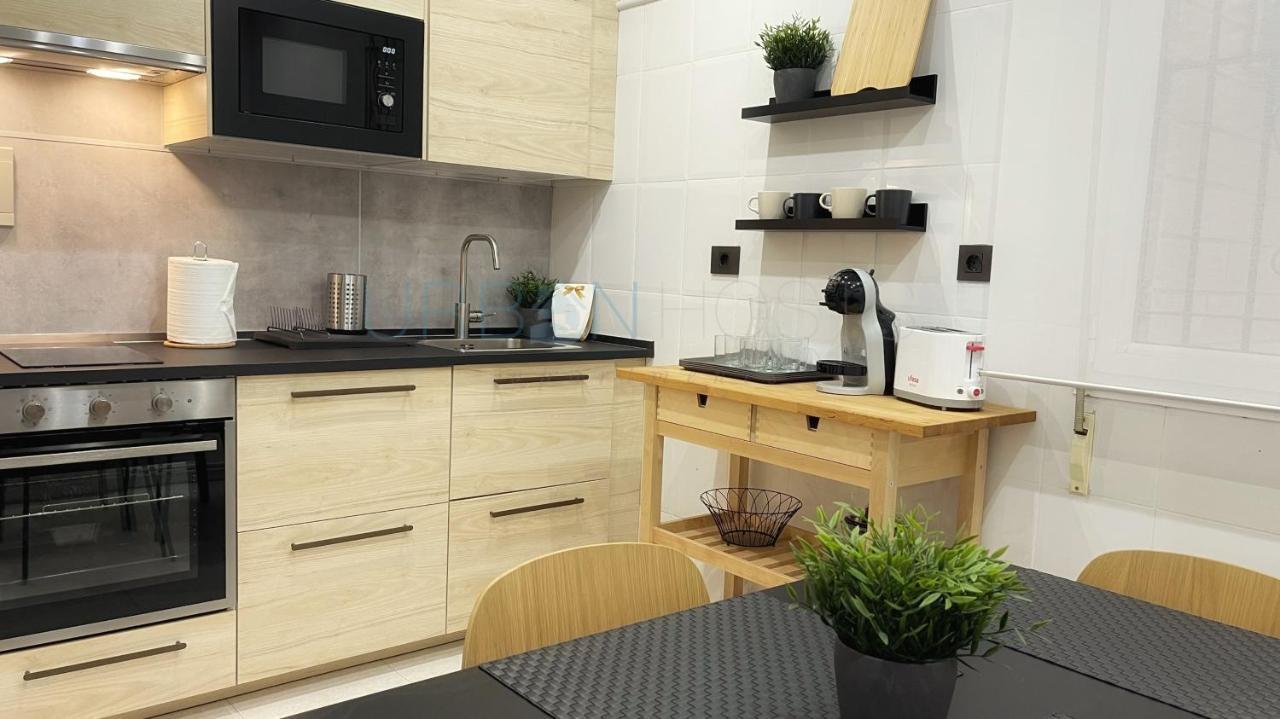 Vivienda Turistica Urbana En Santuchu, Comoda, Funcional Y Con Parking Bilbao Exterior foto